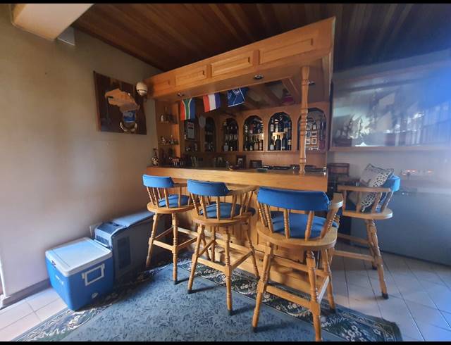 5 BEDROOM HOUSE FOR SALE IN VANDERBIJLPARK SE 3